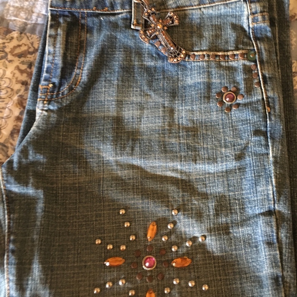 NWT Swarovski & Jewel Streets Ahead Boho Jeans - Picture 3 of 10